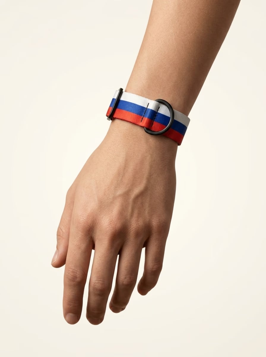 [amu-auto] russia/bracelet/shot-1