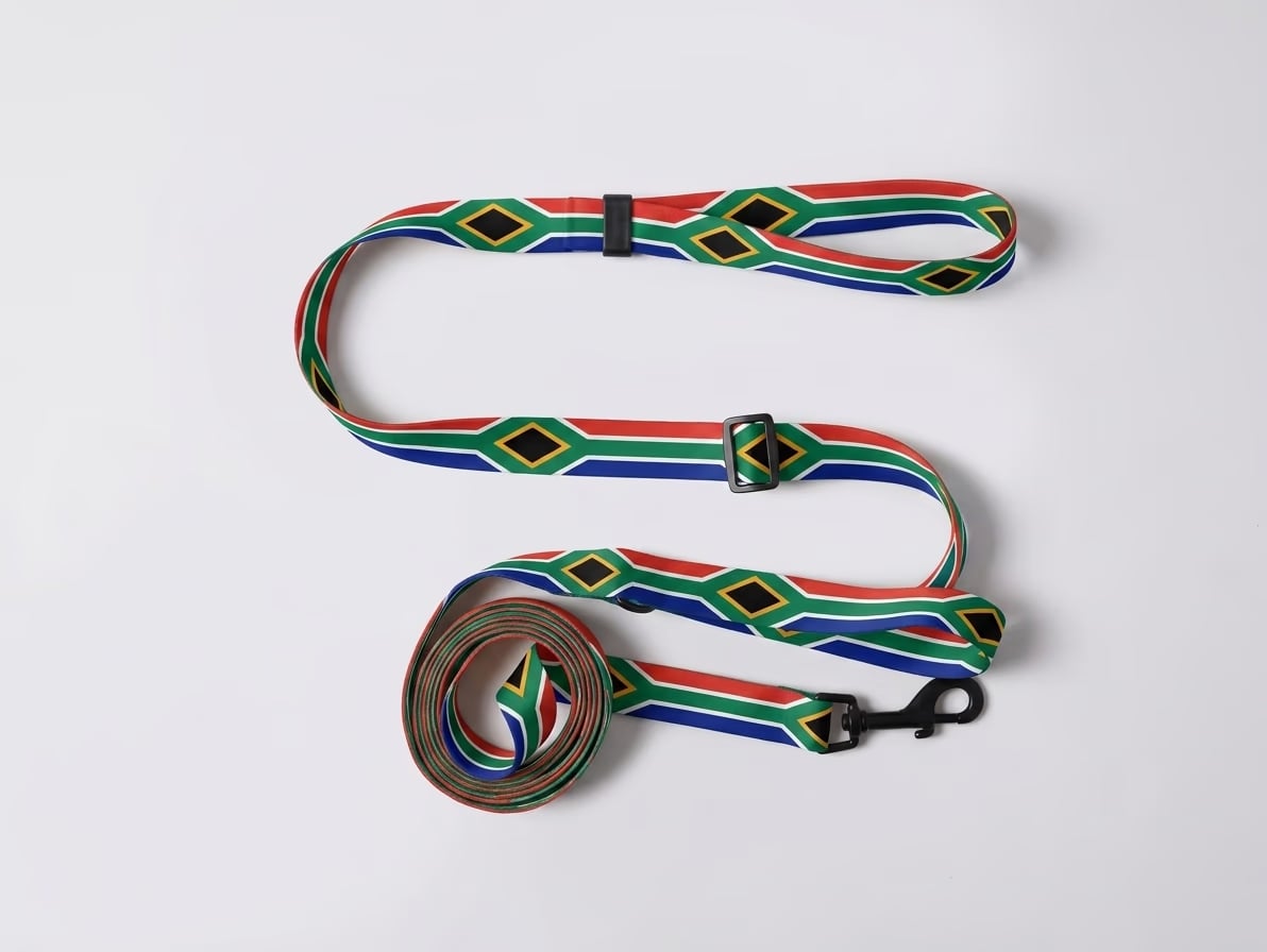 [amu-auto] south-africa/leash/shot-1