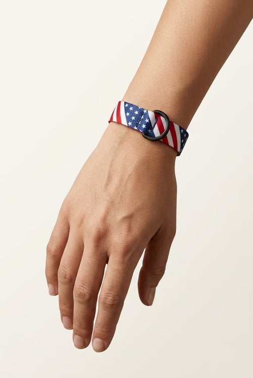 [amu-auto] usa/bracelet/shot-1